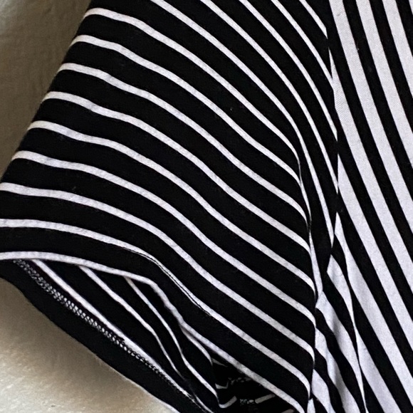 T TAHARI GEOMETRIC STRIPE MAXI DRESS BLACK WHITE MODAL KNIT SIDE KNOT SIZE XL - Picture 5 of 11